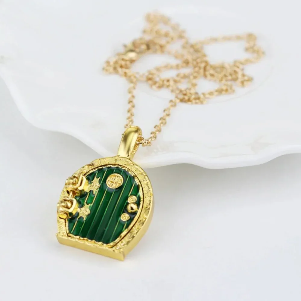 Gold Hobbit Hole, Lord of‎ The Rings Pendant Locket Necklace - Green Door - Picture 7 of 9